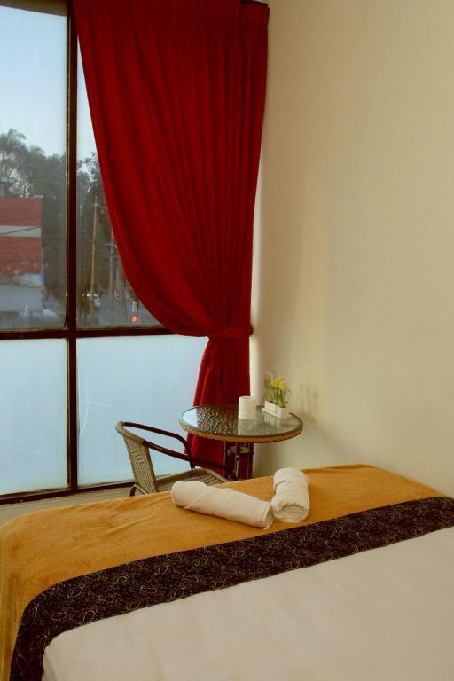 Bantal Guling Alun Alun Bandung Hotel Екстериор снимка